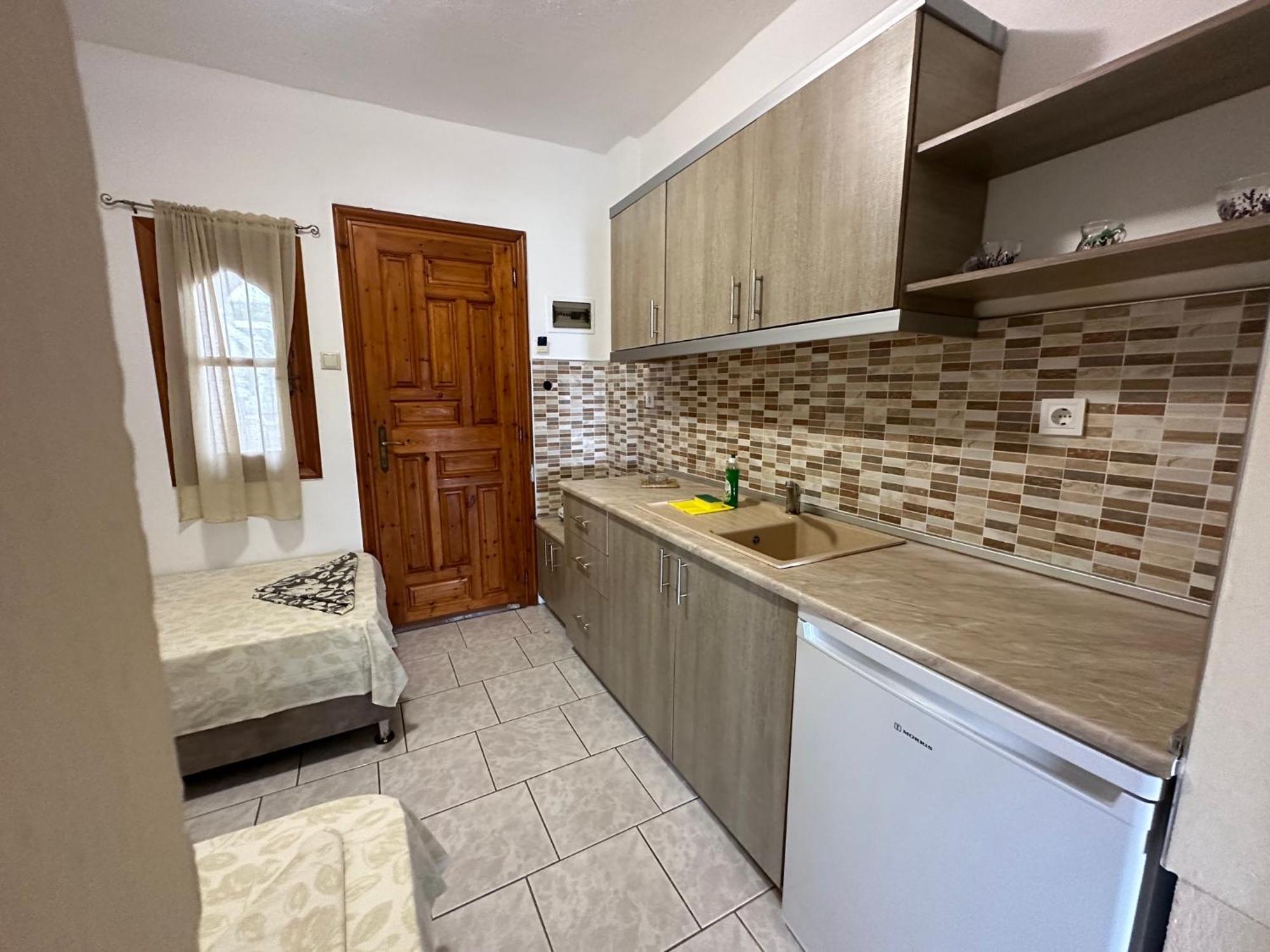 The Flower Apartments Toroni Exterior photo