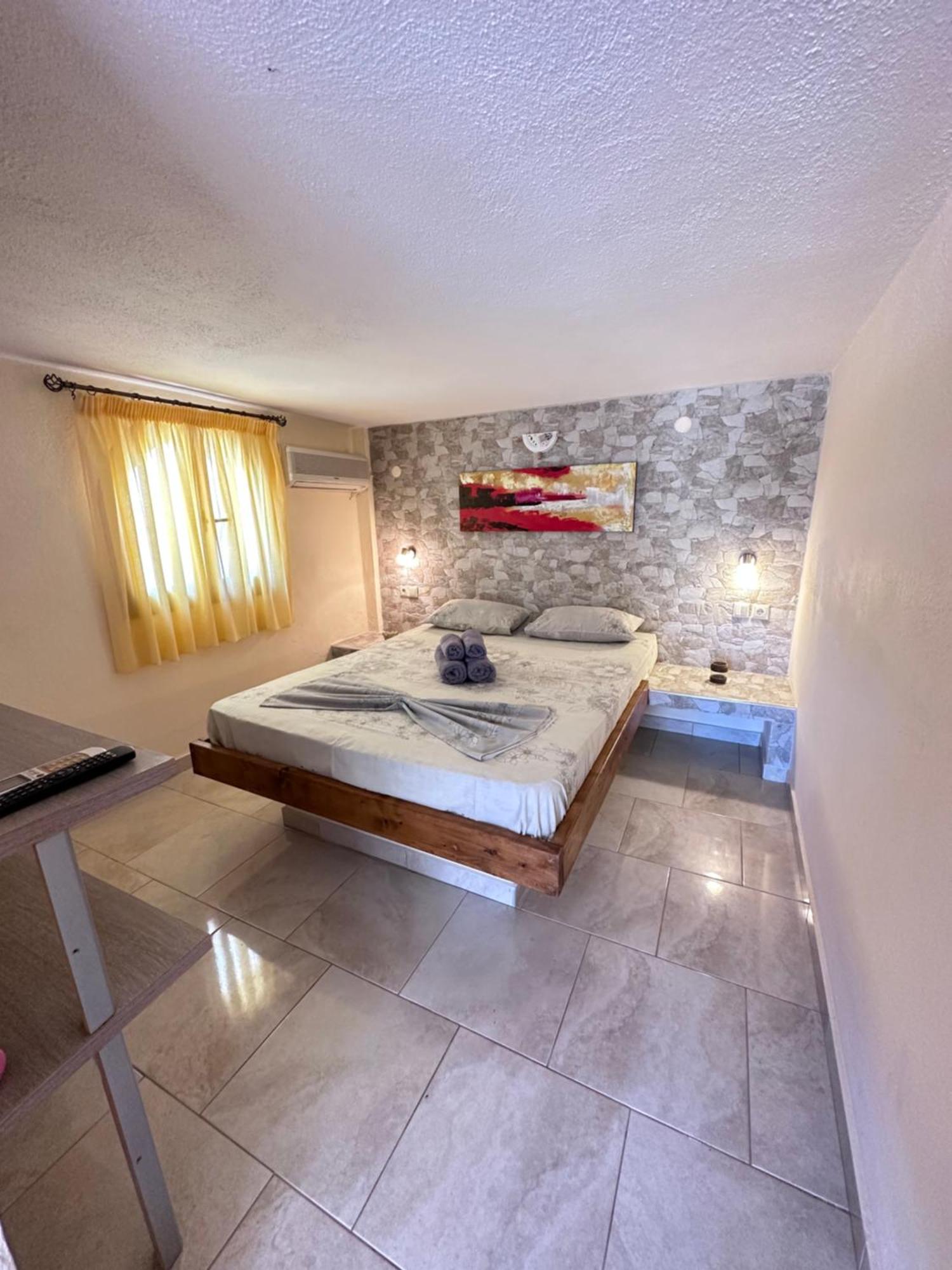 The Flower Apartments Toroni Exterior photo